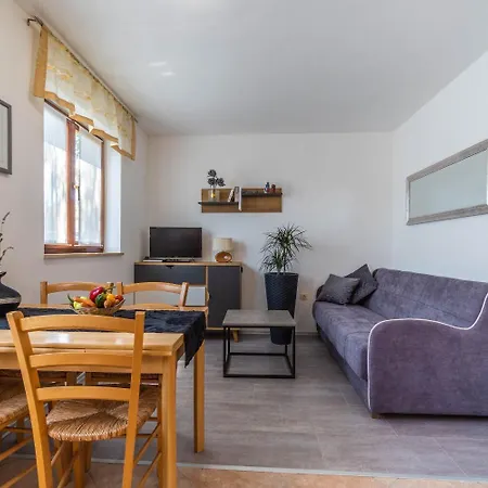 Apartment Mimi Krnica